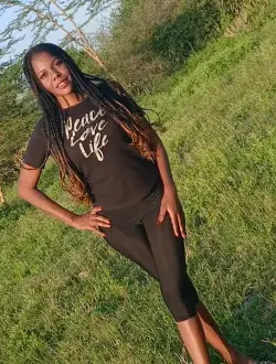 Profil de Bianca, une femme célibataire de 36 ans à Akazi