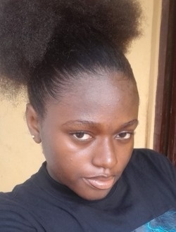 Profil de Nancy, une femme célibataire de 21 ans à Lagos