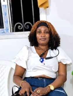 Profil de Wullie, une femme célibataire de 40 ans à Douala