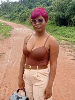 Profil de Victorine Idène, une femme célibataire de 27 ans à Yaoundé