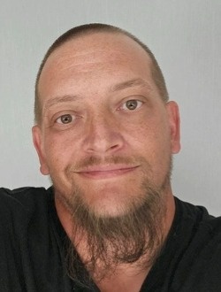 Profil de Erik, un homme célibataire de 40 ans à Buffalo