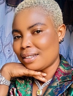 Profil de Naomi, une femme célibataire de 30 ans à Abi
