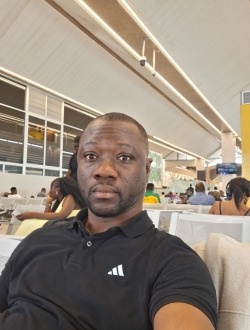 Profil de Prigogine, un homme célibataire de 40 ans à Bobo-Dioulasso