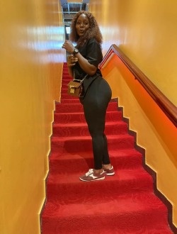 Profil de Rachel, une femme célibataire de 30 ans à Douala