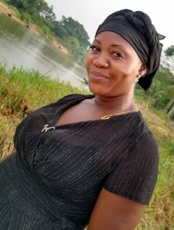 Profil de Sali, une femme célibataire de 45 ans à Douala