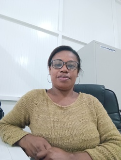 Profil de Nirina, une femme célibataire de 50 ans à Alovingo
