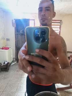 Profil de Yordanki, un homme célibataire de 32 ans à Holguín