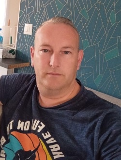 Profil de Romain, un homme célibataire de 46 ans à Château-Thierry