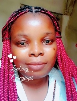 Profil de Anna, une femme célibataire de 33 ans à Douala