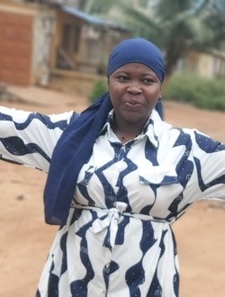 Profil de Nazifa, une femme célibataire de 25 ans à Lomé