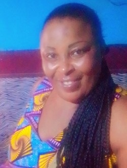 Profil de Sandrine, une femme célibataire de 45 ans à Ababa