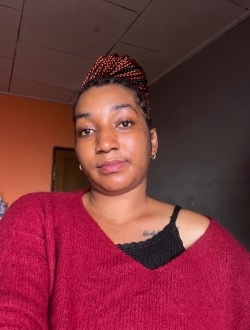 Profil de Santos, une femme célibataire de 29 ans à Yaoundé