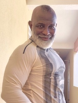 Profil de Jean-Marie, un homme célibataire de 60 ans à Saint-Raphaël