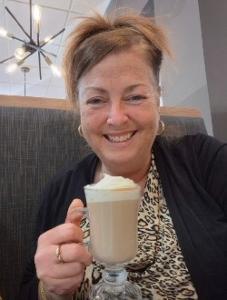 Profil de Brigitte, une femme célibataire de 53 ans à Trois-Rivières