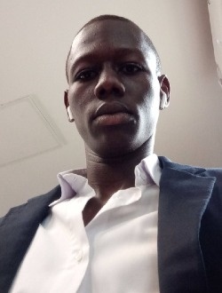 Profil de Félix, un homme célibataire de 25 ans à Cocody