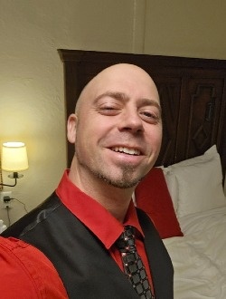 Profil de Yanick, un homme célibataire de 40 ans à Beloeil