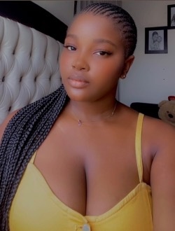 Profil de Cindy, une femme célibataire de 27 ans à Douala