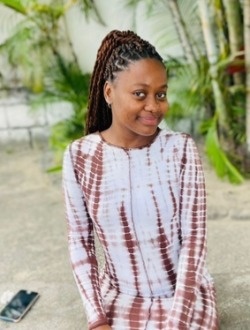 Profil de Antoniella, une femme célibataire de 21 ans à Toamasina