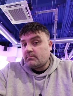 Profil de Richard, un homme célibataire de 40 ans à Telford