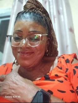 Profil de Micheline, une femme célibataire de 66 ans à Douala