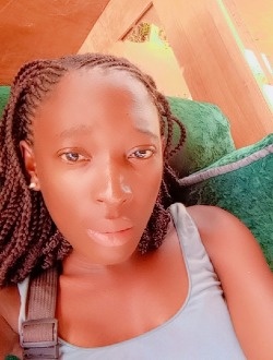 Profil de Josiane, une femme célibataire de 26 ans à Yaoundé