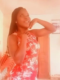 Profil de Doriane, une femme célibataire de 21 ans à 1200 Logements