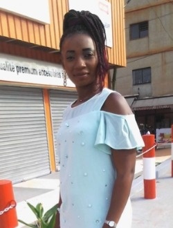 Profil de Kevyne, une femme célibataire de 42 ans à Yaoundé