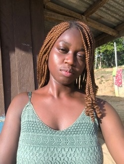 Profil de Franceline, une femme célibataire de 27 ans à Oyem
