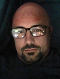 Profil de Franck, un homme célibataire de 35 ans à Bordeaux