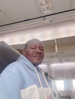 Profil de Roger, un homme célibataire de 43 ans à Dakar