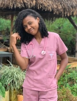 Profil de Narcisca, une femme célibataire de 23 ans à Mananjary