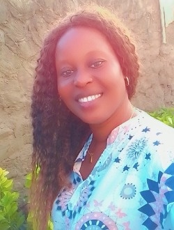 Profil de Ndéye, une femme célibataire de 43 ans à Joal-Fadiout