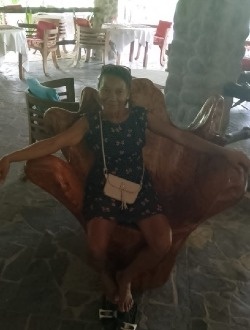 Profil de Berline, une femme célibataire de 47 ans à Akinganio