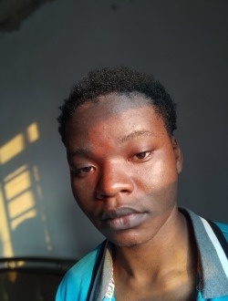 Profil de Divin, un homme célibataire de 20 ans à Kinshasa Nongo
