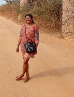 Profil de Naly, une femme célibataire de 26 ans à Ambanidia