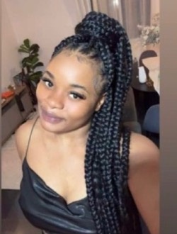 Profil de Mia, une femme célibataire de 27 ans à Abangnang