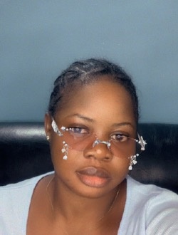 Profil de Nath, une femme célibataire de 29 ans à Lomé