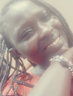 Profil de Joelle, une femme célibataire de 30 ans à Abidjan