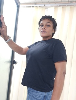Profil de Anouchka, une femme célibataire de 41 ans à Abidjan