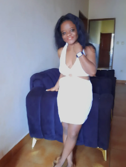 Profil de Jeanne Darc, une femme célibataire de 49 ans à Yaoundé