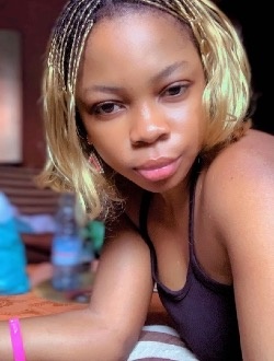 Profil de Carelle, une femme célibataire de 24 ans à Douala