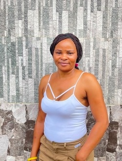 Profil de Lanie, une femme célibataire de 40 ans à Yaoundé
