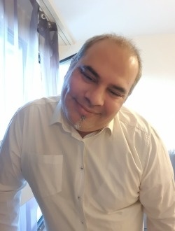 Profil de Laurent, un homme célibataire de 50 ans à Genève