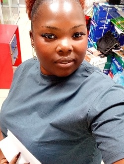Profil de Lynda, une femme célibataire de 39 ans à Douala
