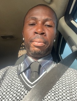 Profil de Ulrich Aristide, un homme célibataire de 34 ans à Cocody