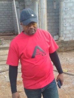 Profil de Elie, un homme célibataire de 44 ans à Yaoundé
