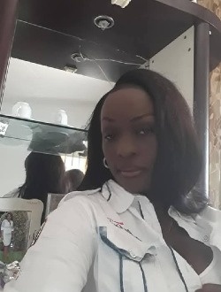 Profil de Niçoise, une femme célibataire de 34 ans à Brazzaville