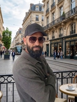 Profil de Karim, un homme célibataire de 41 ans à Paris