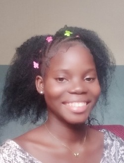 Profil de Epiphanie, une femme célibataire de 19 ans à Cotonou