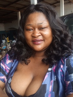 Profil de Anne, une femme célibataire de 40 ans à Ébolowa